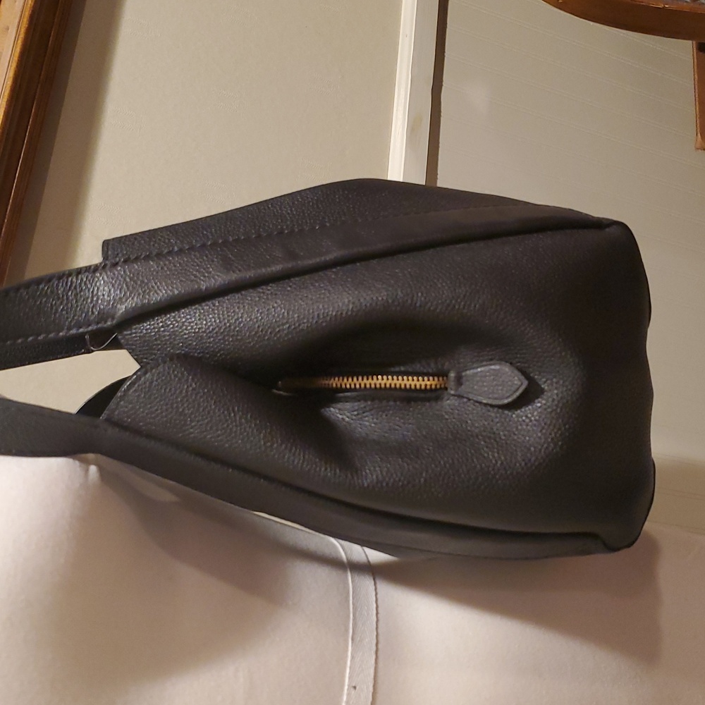 Coach Hadley Shoulder Bag - Picture 5 of 16